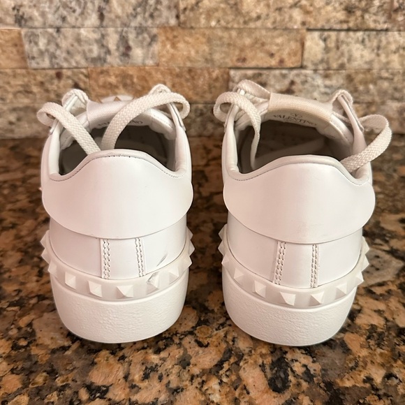 VALENTINO GARAVANI- Rockstud Sneakers - Picture 5 of 9